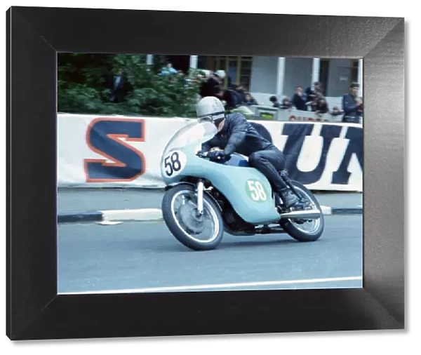 George Plenderleith (Honda) 1965 Lightweight TT