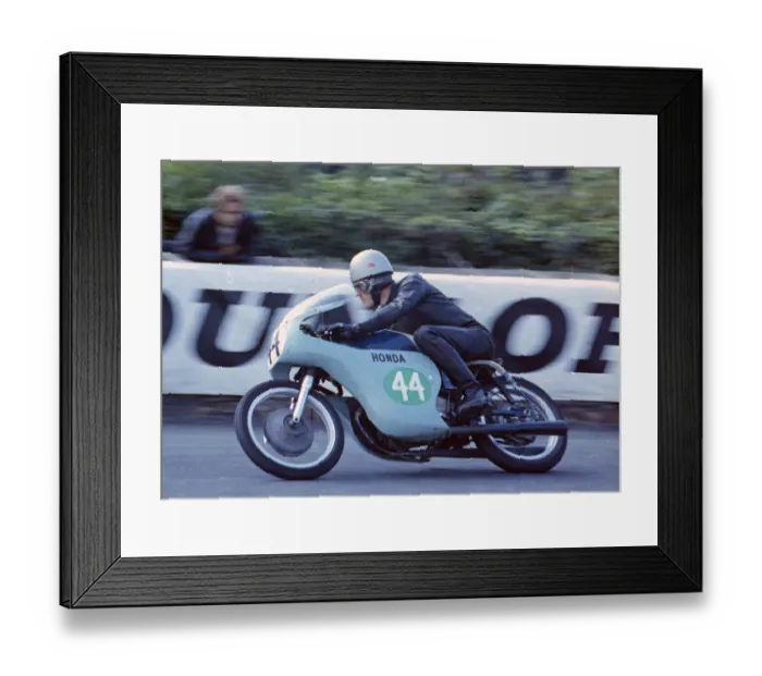 Framed Print : Gerald Plenderleith (Honda) 1966 Lightweight TT Framed Print : Gerald Plenderleith (Honda) 1966 Lightweight TT