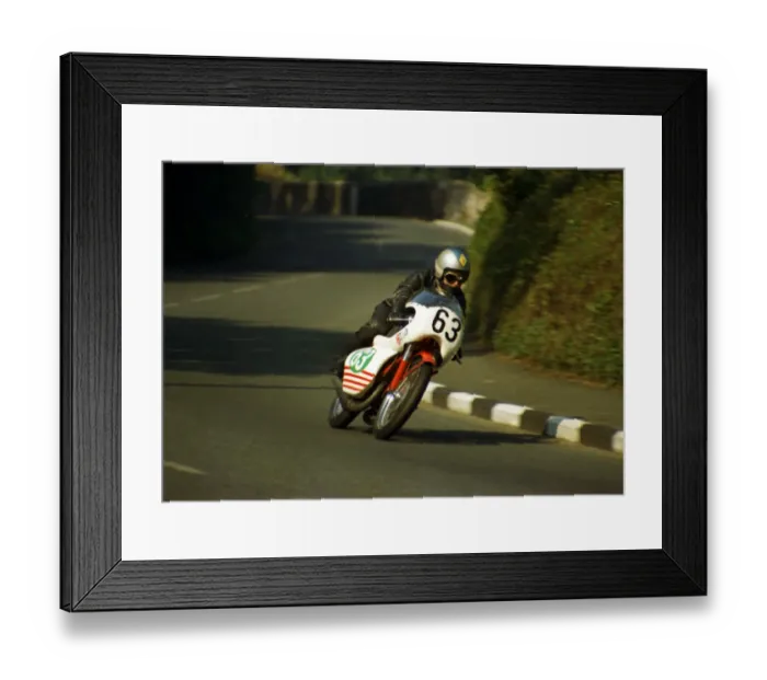 Framed Print : Michael Spink (Yamaha) 1971 Lightweight Manx Grand Prix Framed Print : Michael Spink (Yamaha) 1971 Lightweight Manx Grand Prix