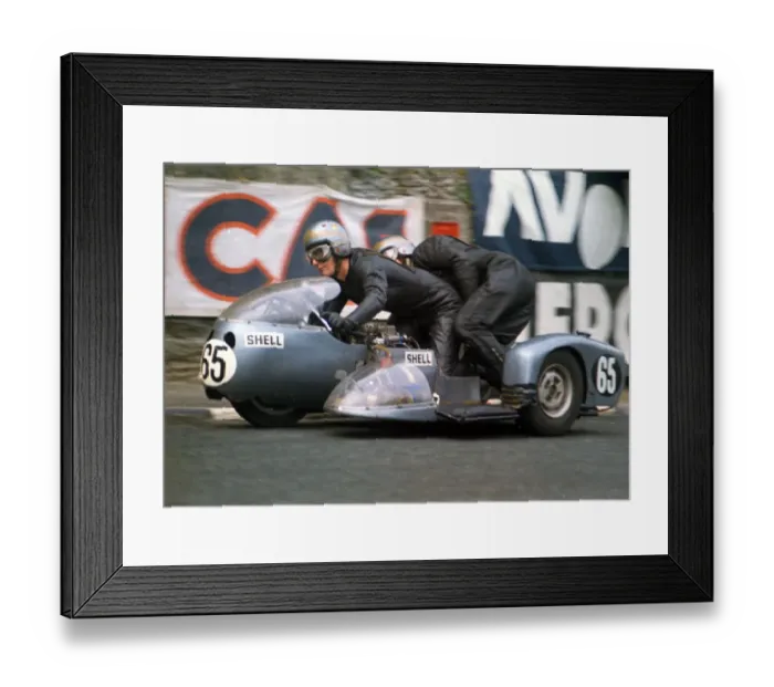Framed Print : Alan Moss & J R Moss (Triumph) 1971 500 Sidecar TT Alan Moss & J R Moss Framed Print : Alan Moss & J R Moss (Triumph) 1971 500 Sidecar TT Alan Moss & J R Moss