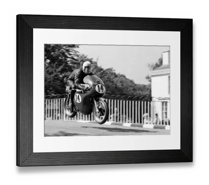 Framed Print : Alan Rogers (Seeley) 1971 Senior Manx Grand Prix Framed Print : Alan Rogers (Seeley) 1971 Senior Manx Grand Prix