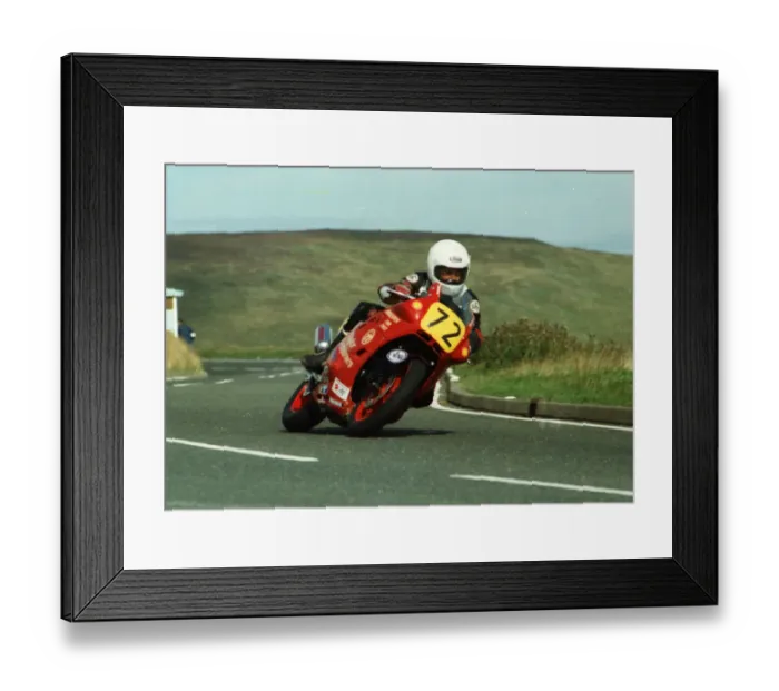 Framed Print : Dave Moore (Honda) 1989 Senior Manx Grand Prix Framed Print : Dave Moore (Honda) 1989 Senior Manx Grand Prix