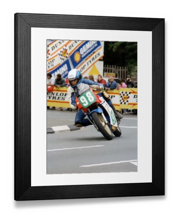 Framed Print : Chris Faulkner (Yamaha) 1989 Supersport 400 TT Framed Print : Chris Faulkner (Yamaha) 1989 Supersport 400 TT