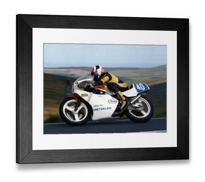 Framed Print : Ian Lougher (Yamaha) 1989 Junior TT Framed Print : Ian Lougher (Yamaha) 1989 Junior TT
