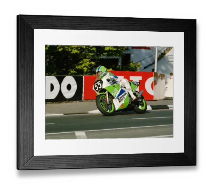 Framed Print : Liz Skinner (Kawasaki) 1991 Supersport 400 TT Framed Print : Liz Skinner (Kawasaki) 1991 Supersport 400 TT