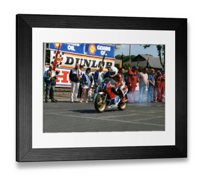 Framed Print : Mick Williams (Yamaha) 1989 Junior TT