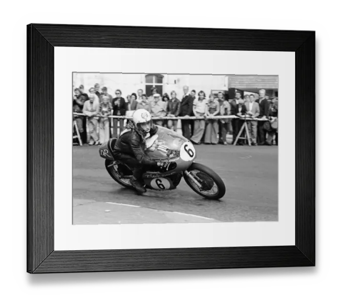 Framed Print : Dave Rees (Lawton Drixton Aermacchi) 1975 Senior Manx Grand Prix Framed Print : Dave Rees (Lawton Drixton Aermacchi) 1975 Senior Manx Grand Prix