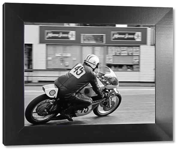 Don Padgett (Padgett Yamaha) 1975 Senior Manx Grand Prix