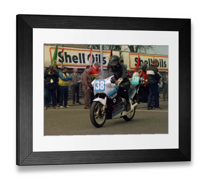 Framed Print : John Kiddie (Suzuki) 1986 Production TT 2007 Senior IMG_6710. jpg John Kiddie (Suzuki) 1986 Production D TT Framed Print : John Kiddie (Suzuki) 1986 Production TT 2007 Senior IMG_6710. jpg John Kiddie (Suzuki) 1986 Production D TT