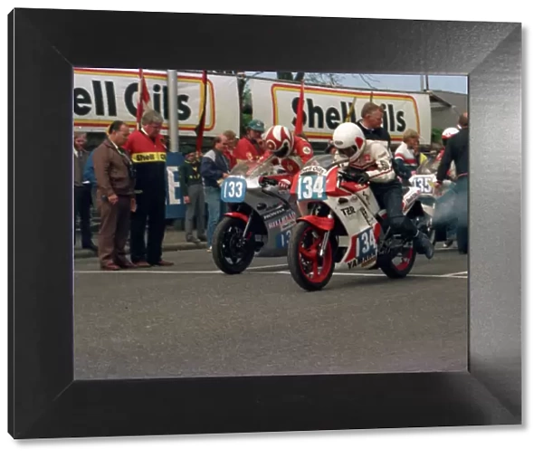 Carl Fogarty (Honda) & Andy Brew (Suzuki) 1986 Production D TT