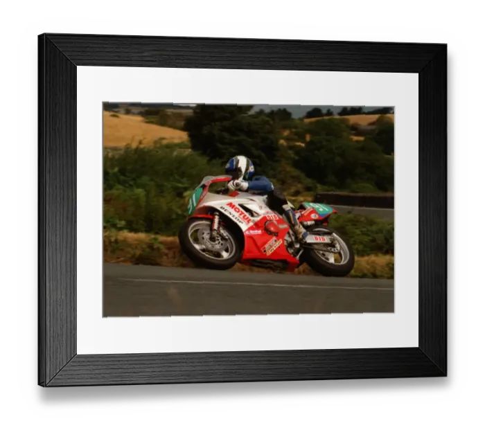 Framed Print : Mick Presland (Yamaha) 1995 Newcomers Manx Grand Prix Framed Print : Mick Presland (Yamaha) 1995 Newcomers Manx Grand Prix