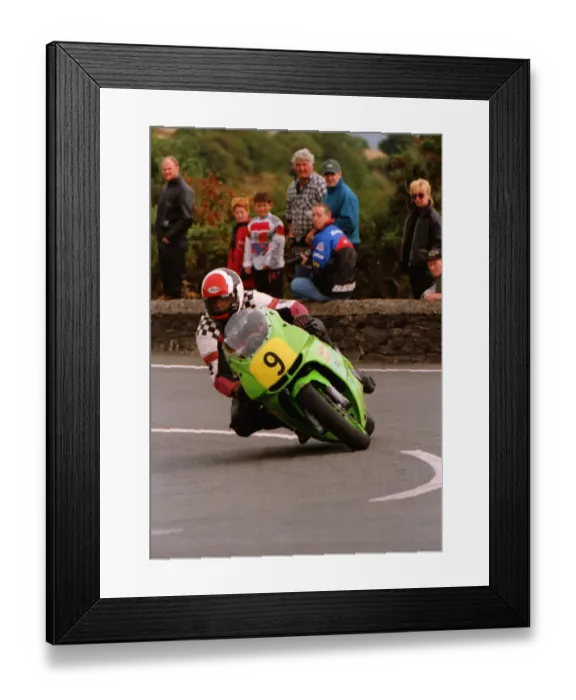 Framed Print : Robbie Watterson (Kawasaki) 1995 Newcomers Manx Grand Prix Framed Print : Robbie Watterson (Kawasaki) 1995 Newcomers Manx Grand Prix