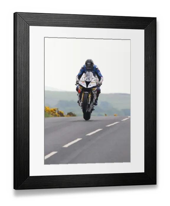 Framed Print : Derek Sheils (BMW) 2018 Superbike TT Framed Print : Derek Sheils (BMW) 2018 Superbike TT