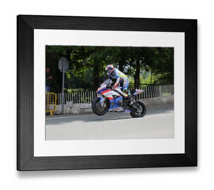 Framed Print : Danny Webb (BMW) 2018 Superbike TT Framed Print : Danny Webb (BMW) 2018 Superbike TT