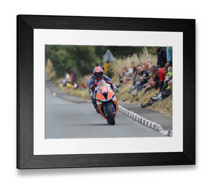 Framed Print : Vic Allen (Kawasaki) 2018 Southern 100