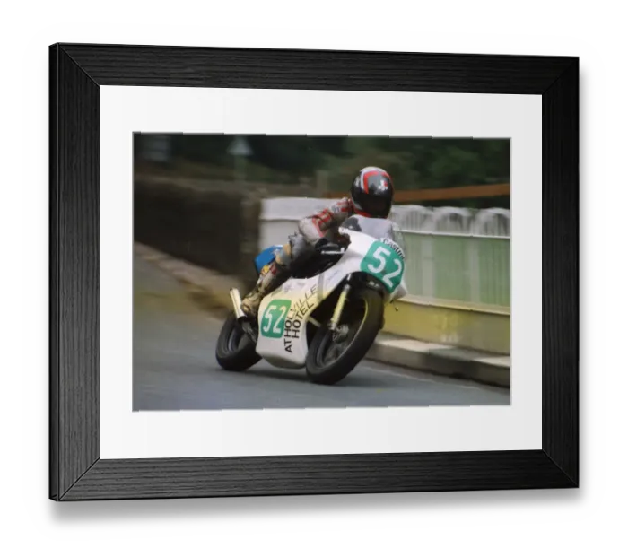 Framed Print : Ted Roebuck (Yamaha) 1989 Lightweight Manx Grand Prix Framed Print : Ted Roebuck (Yamaha) 1989 Lightweight Manx Grand Prix