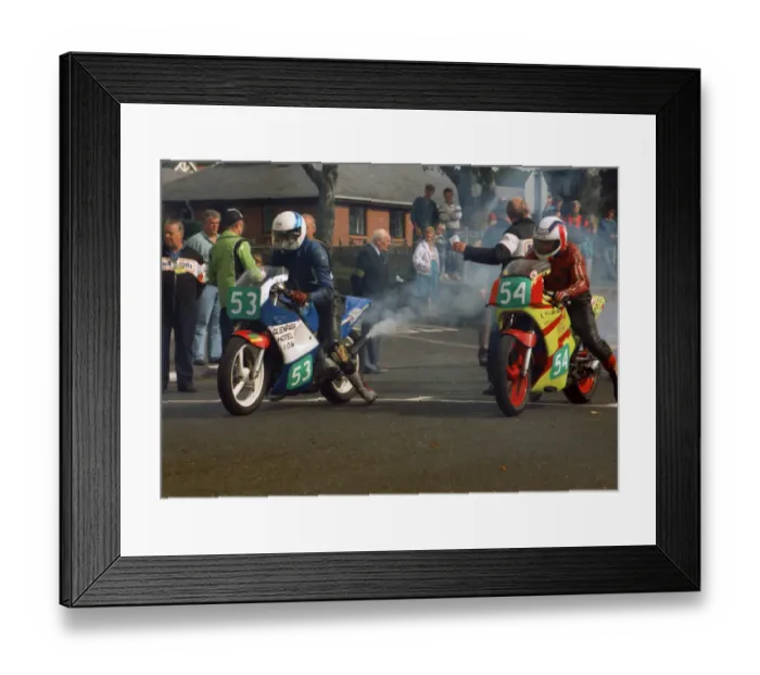 Framed Print : Neil Richardson & Garry Worton (Yamaha) 1989 Lightweight Manx Grand Prix Framed Print : Neil Richardson & Garry Worton (Yamaha) 1989 Lightweight Manx Grand Prix