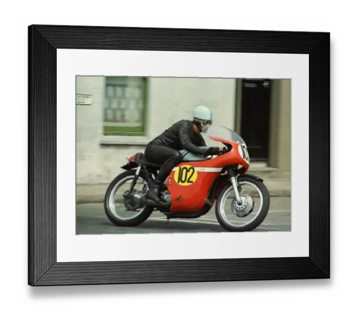 Framed Print : Albert Spooner (Norton) 1969 Senior TT Framed Print : Albert Spooner (Norton) 1969 Senior TT