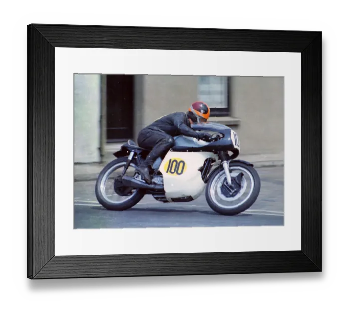 Framed Print : Brian Edwards (Kettle Norton) 1969 Senior TT Framed Print : Brian Edwards (Kettle Norton) 1969 Senior TT