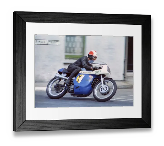 Framed Print : Paul Cott (Norton) 1969 Senior TT Framed Print : Paul Cott (Norton) 1969 Senior TT
