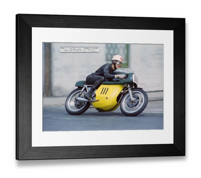 Framed Print : Nigel Palmer (Matchless Metisse) 1969 Senior TT Framed Print : Nigel Palmer (Matchless Metisse) 1969 Senior TT