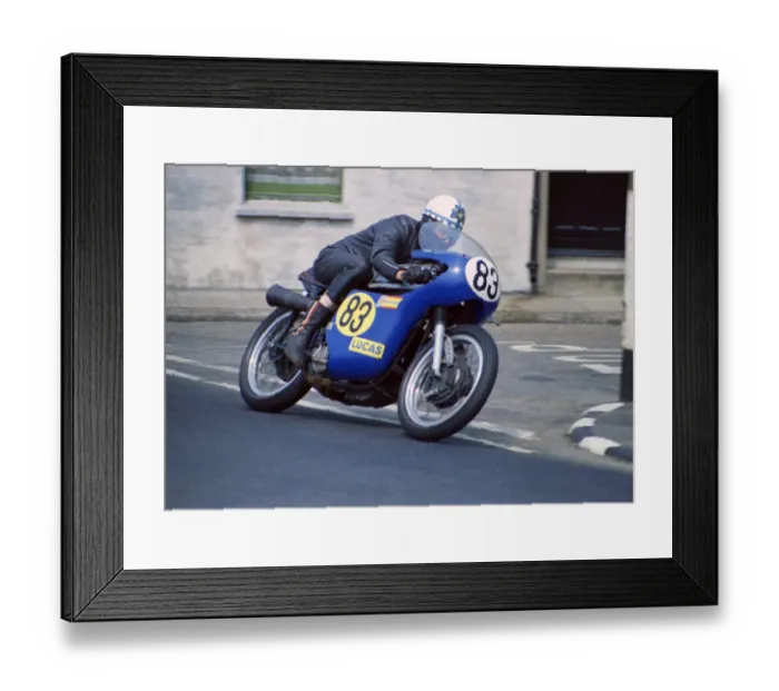 Framed Print : Roy Reid (Norton) 1970 Senior TT