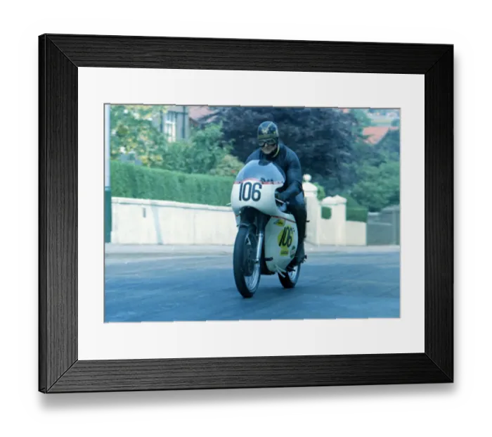 Framed Print : Harry Reynolds (Matchless) 1970 Senior TT Framed Print : Harry Reynolds (Matchless) 1970 Senior TT
