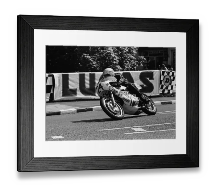 Framed Print : Steve Murray (Yamaha) 1973 Lightweight TT Framed Print : Steve Murray (Yamaha) 1973 Lightweight TT