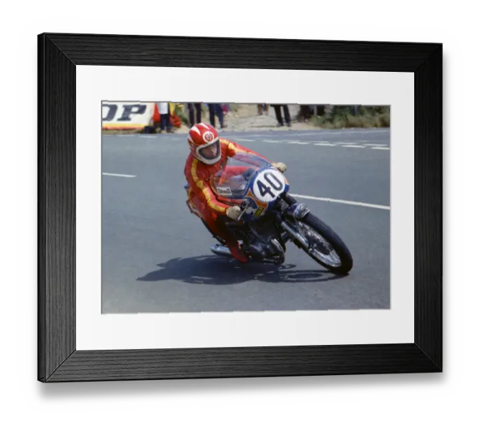 Framed Print : George Fogarty (Suzuki) 1974 Production TT Framed Print : George Fogarty (Suzuki) 1974 Production TT