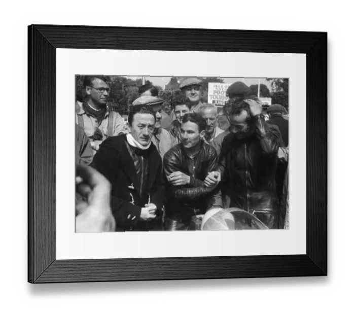 Framed Print : Hans Baltisberger, Carlo Ubbiali & Robert Colombo 1956 Lightweight TT Framed Print : Hans Baltisberger, Carlo Ubbiali & Robert Colombo 1956 Lightweight TT