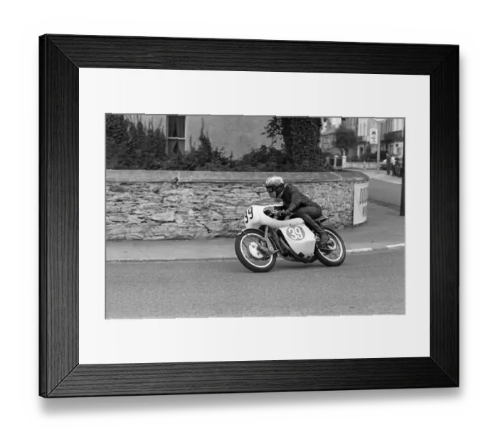 Framed Print : Rupert Murden (Greeves) 1973 Lightweight Manx Grand Prix Framed Print : Rupert Murden (Greeves) 1973 Lightweight Manx Grand Prix