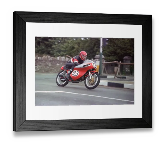 Framed Print : Rupert Murden (Aermacchi) 1979 Classic Lightweight Manx Grand Prix