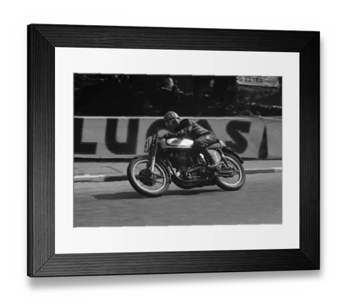 Framed Print : Nick Nicholson (Norton) 1953 Junior TT Framed Print : Nick Nicholson (Norton) 1953 Junior TT