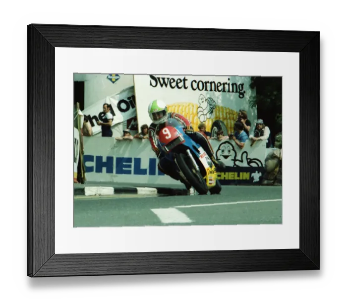 Framed Print : Alex George (Moriwaki Kawasaki) 1982 Formula One TT Framed Print : Alex George (Moriwaki Kawasaki) 1982 Formula One TT