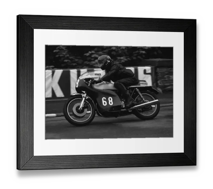 Framed Print : John Kiddie (Suzuki) 1980 Formula 3 TT Framed Print : John Kiddie (Suzuki) 1980 Formula 3 TT