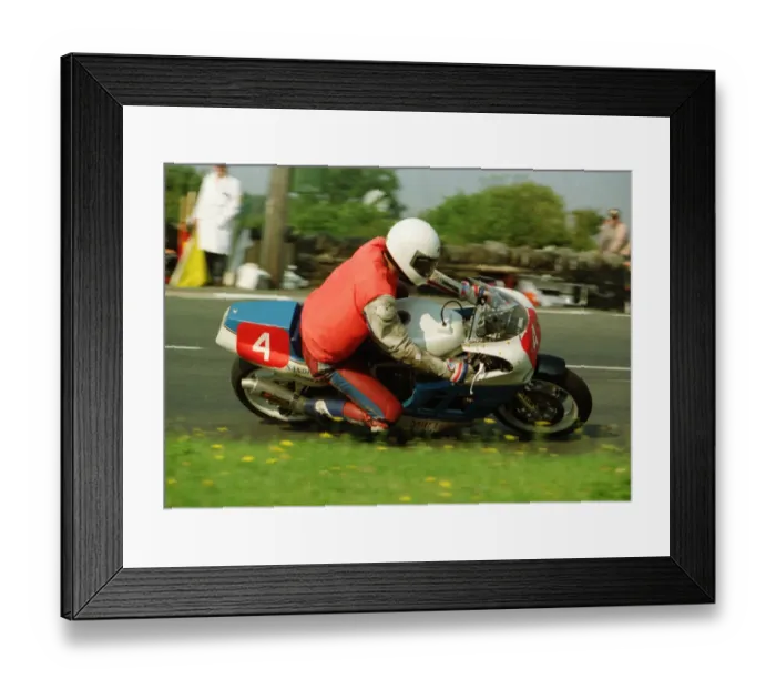 Framed Print : Chris Day (Suzuki) 1991 Newcomers Manx Grand Prix Framed Print : Chris Day (Suzuki) 1991 Newcomers Manx Grand Prix