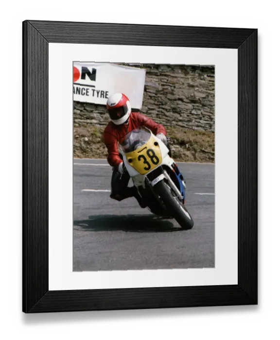 Framed Print : Jeremy Doughty (Yamaha) 1992 Supersport 600 TT Framed Print : Jeremy Doughty (Yamaha) 1992 Supersport 600 TT