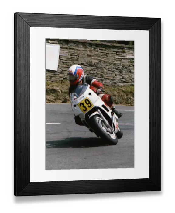Framed Print : Phil Kneen (Yamaha) 1992 Supersport 600 TT Framed Print : Phil Kneen (Yamaha) 1992 Supersport 600 TT