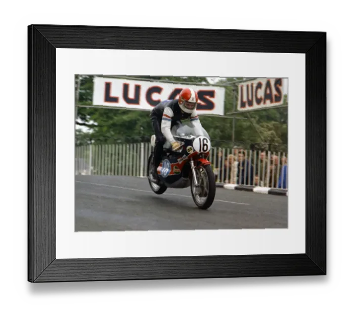 Framed Print : Tony Rutter (Yamaha) 1971 Junior TT Framed Print : Tony Rutter (Yamaha) 1971 Junior TT