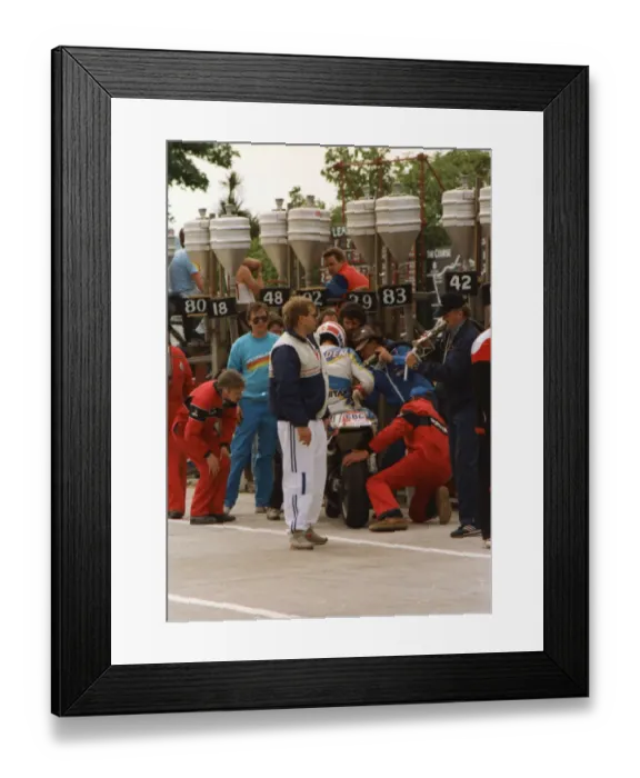 Framed Print : Robert Holden (Honda) 1990 Formula One TT Framed Print : Robert Holden (Honda) 1990 Formula One TT