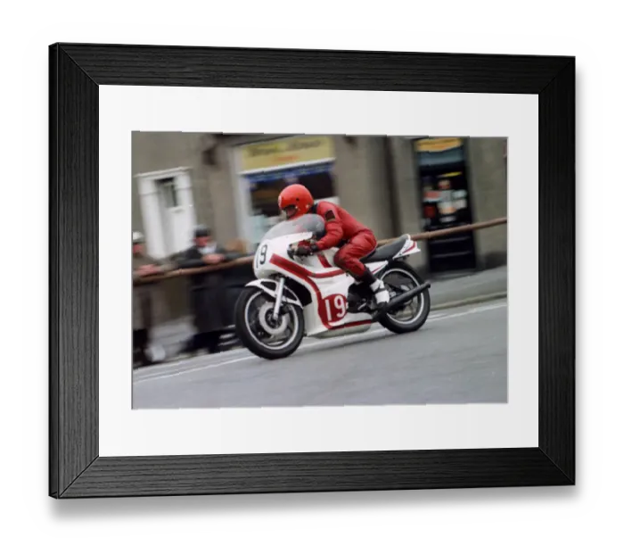 Framed Print : Derwent Patt (Yamaha) 1980 Newcomers Manx Grand Prix Framed Print : Derwent Patt (Yamaha) 1980 Newcomers Manx Grand Prix