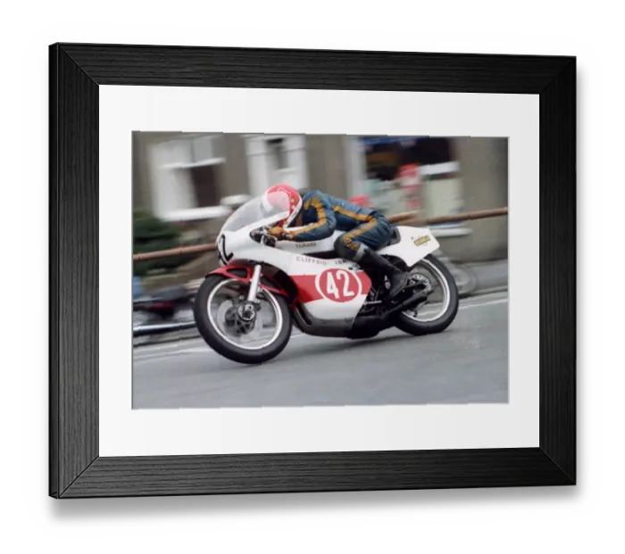 Framed Print : Patrick McLaughlin (Yamaha) 1980 Newcomers Manx Grand Prix Framed Print : Patrick McLaughlin (Yamaha) 1980 Newcomers Manx Grand Prix