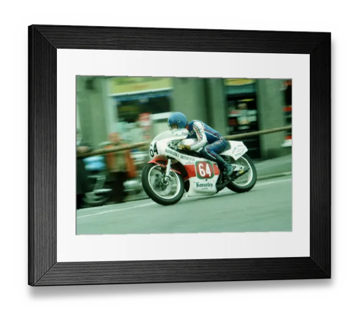 Framed Print : Kevin Bolland (Yamaha) 1980 Newcomers Manx Grand Prix Framed Print : Kevin Bolland (Yamaha) 1980 Newcomers Manx Grand Prix