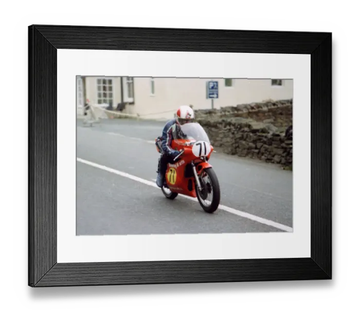 Framed Print : Larry Devlin (Bowring Yamaha) 1980 Senior Manx Grand Prix Framed Print : Larry Devlin (Bowring Yamaha) 1980 Senior Manx Grand Prix