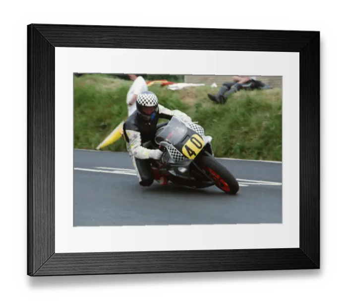Framed Print : Tim Leech (Honda) 1993 Supersport 600 TT Framed Print : Tim Leech (Honda) 1993 Supersport 600 TT
