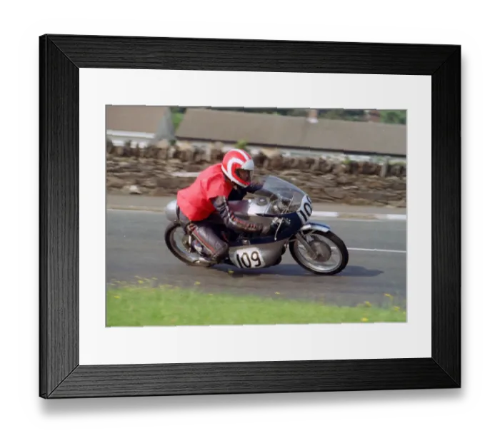 Framed Print : Ian Hogg (Suzuki) 1991 Lightweight Classic Manx Grand Prix Framed Print : Ian Hogg (Suzuki) 1991 Lightweight Classic Manx Grand Prix