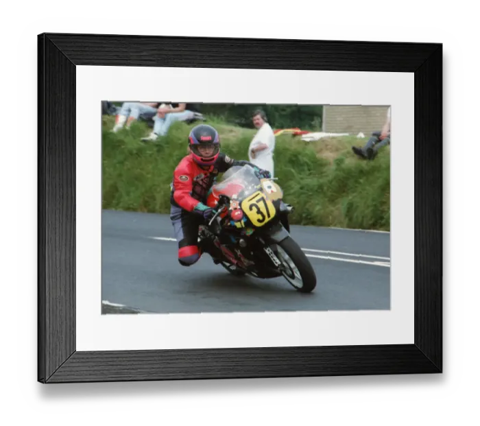 Framed Print : Simon Smith (Honda) 1993 Supersport 600 TT Framed Print : Simon Smith (Honda) 1993 Supersport 600 TT