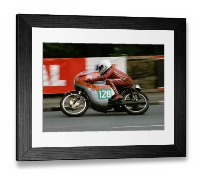 Framed Print : Peter Wilson (Honda) 1994 Lightweight Classic Manx Grand Prix Framed Print : Peter Wilson (Honda) 1994 Lightweight Classic Manx Grand Prix