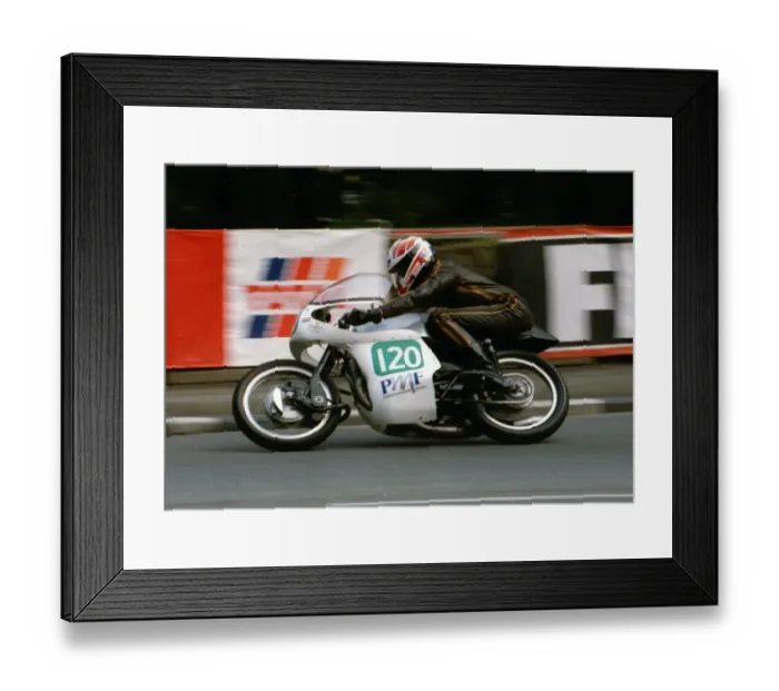Framed Print : Mervyn Stratford (Greeves) 1994 Lightweight Classic Manx Grand Prix Framed Print : Mervyn Stratford (Greeves) 1994 Lightweight Classic Manx Grand Prix