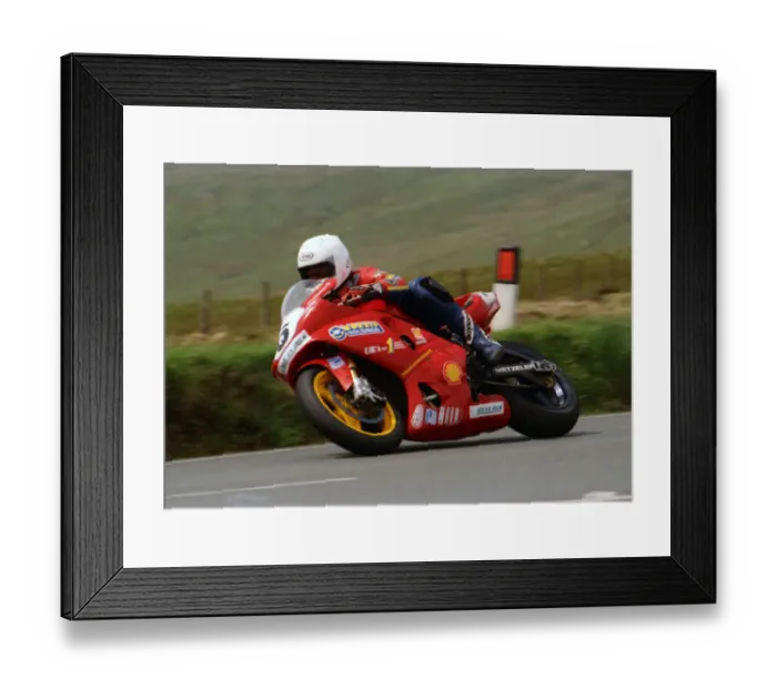 Framed Print : Jason Griffiths (Yamaha) 2002 Formula One TT